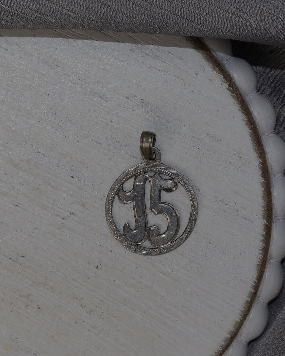 Vintage Sterling Silver Number 15 Pendant 1.7G / 1in